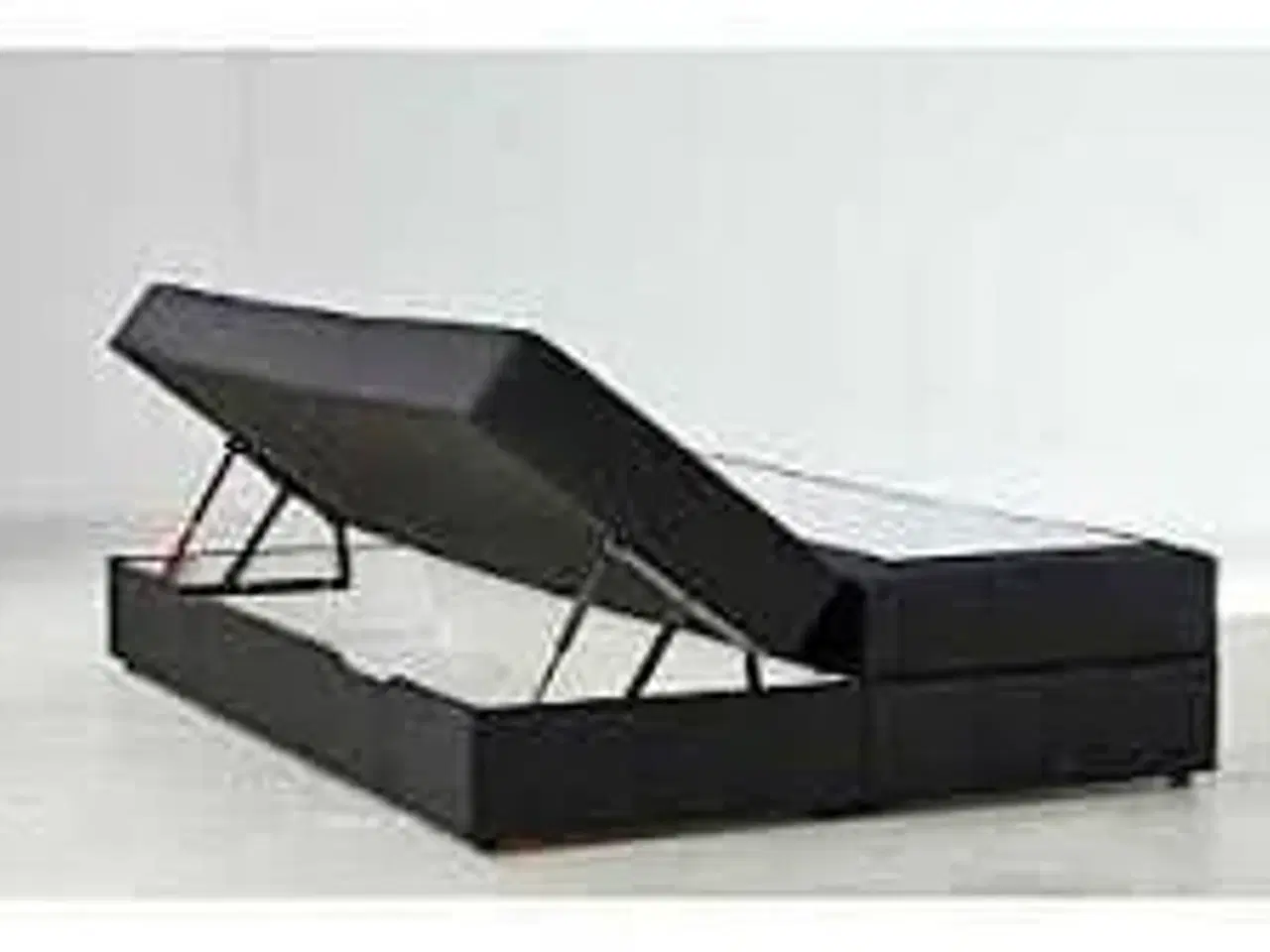 Billede 2 - Nordisk Fjer B90 seng med opbevaring 140x200cm