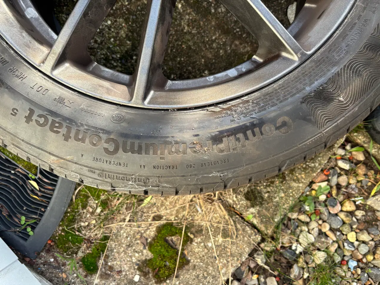 Billede 8 - Alufælge med dæk