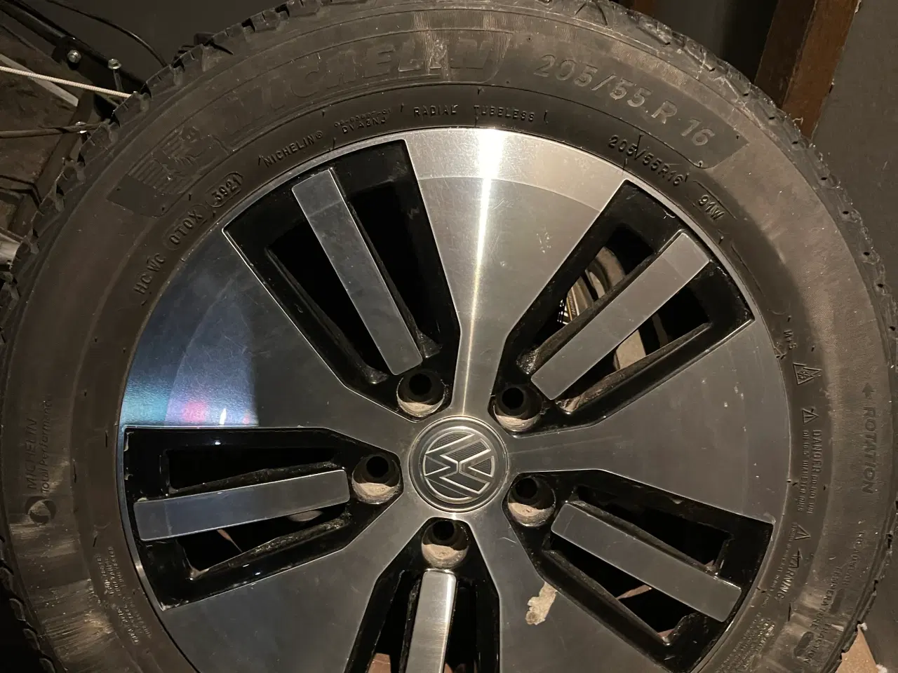 Billede 2 - Originale VW 16” fælge med Michelin helårsdæk