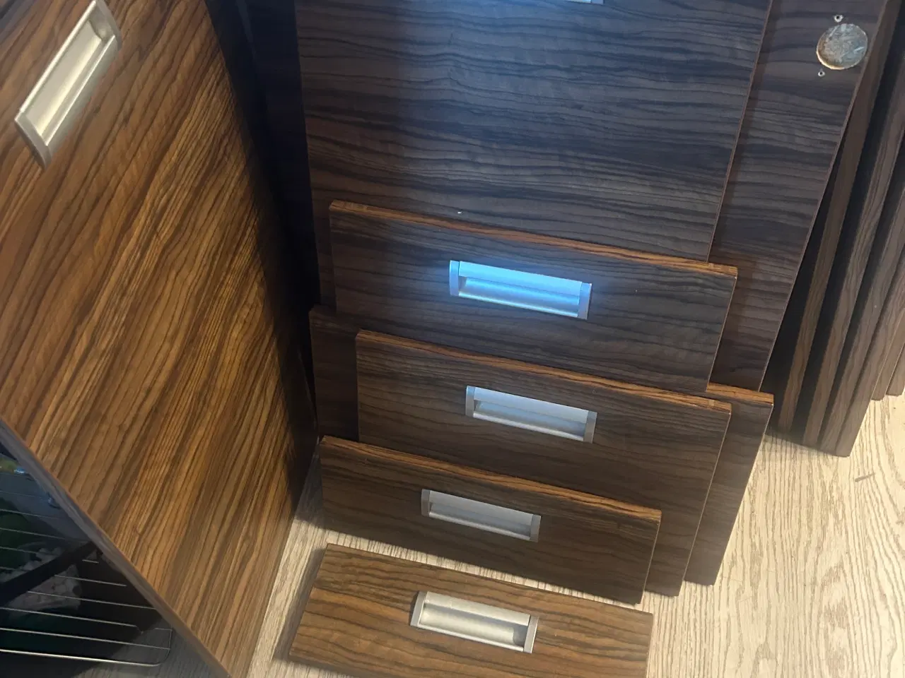 Billede 7 - Låger til køkkenskab