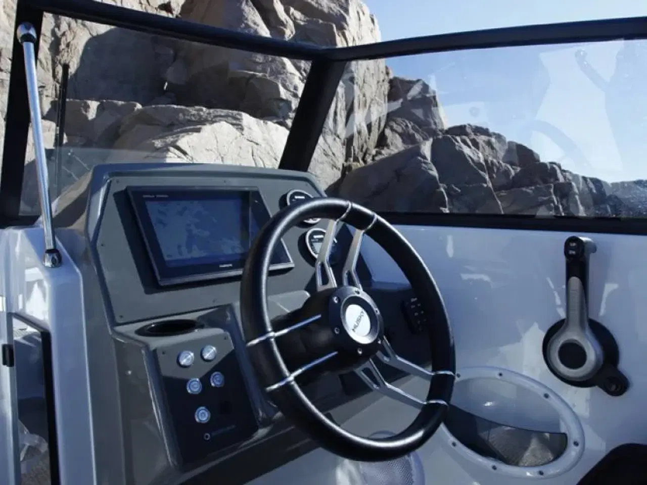 Billede 4 - Finnmaster Husky R7 - Yamaha 150 HK/Udstyr