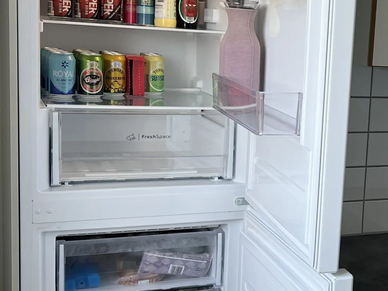 Billede 2 - Næsten nyt Indesit køle-/fryseskab