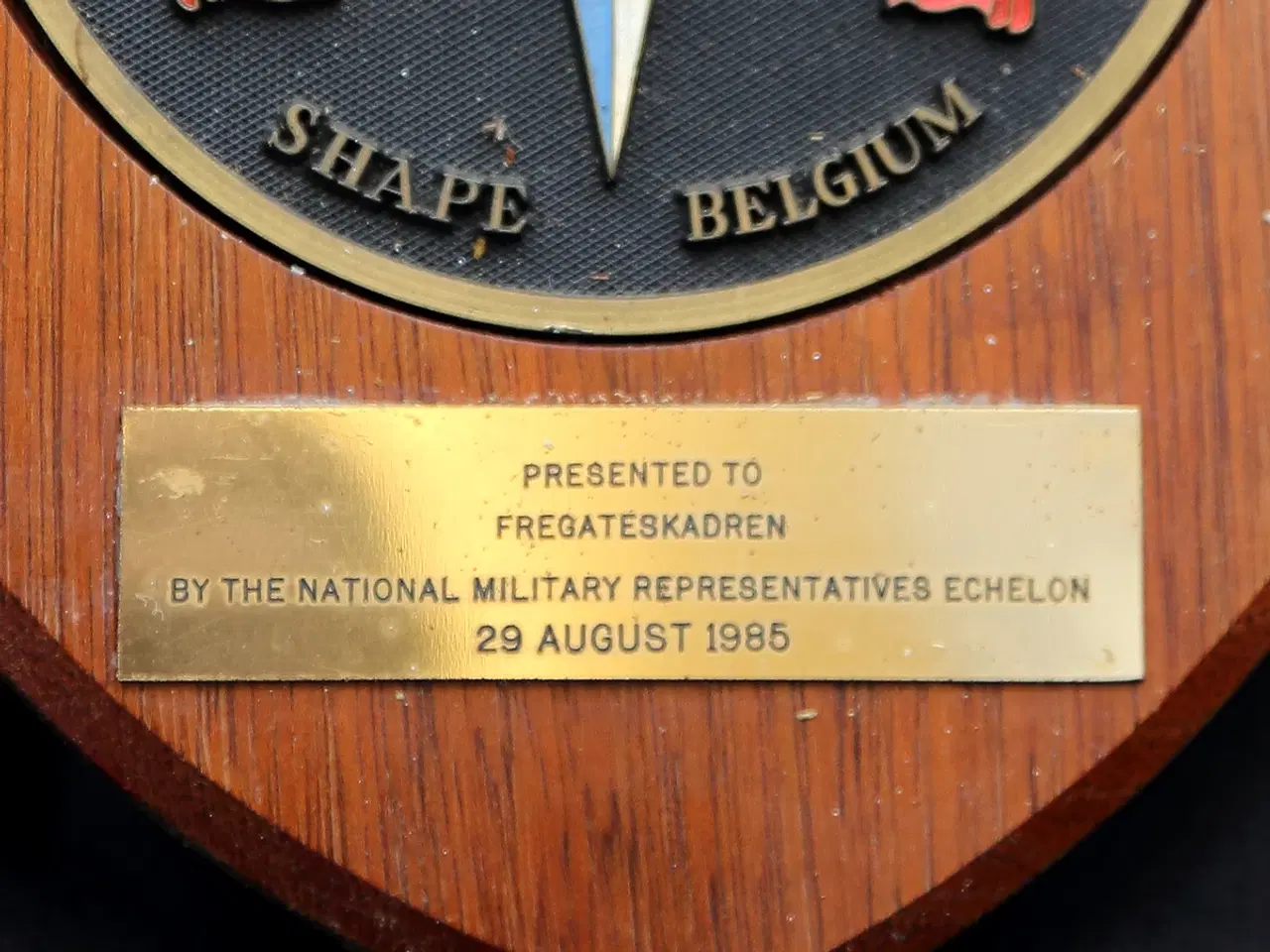Billede 2 - NATO SHAPE Belgium – præsentationsskjold fra 1985