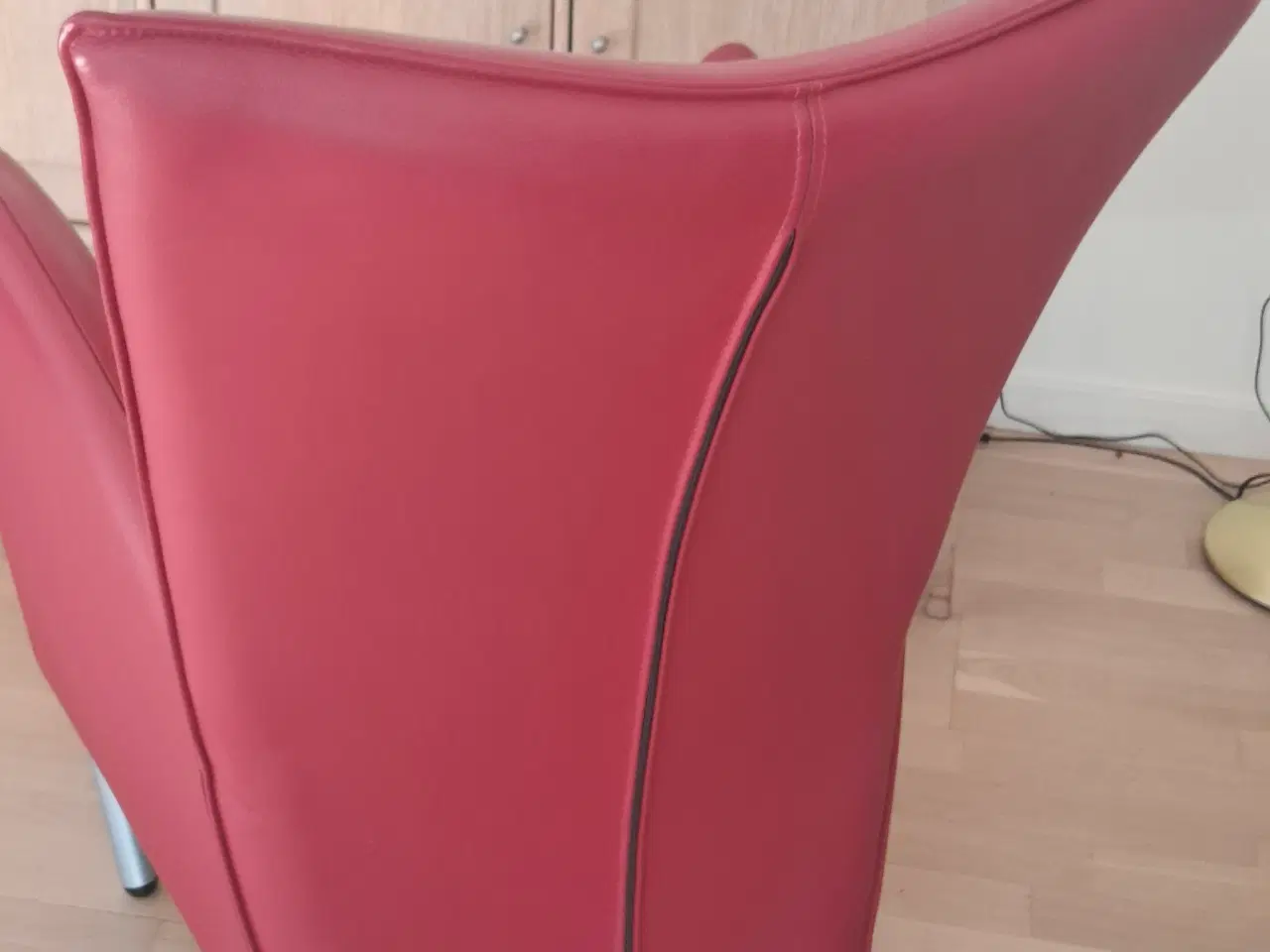 Billede 6 - Flot rød lænestol i læder