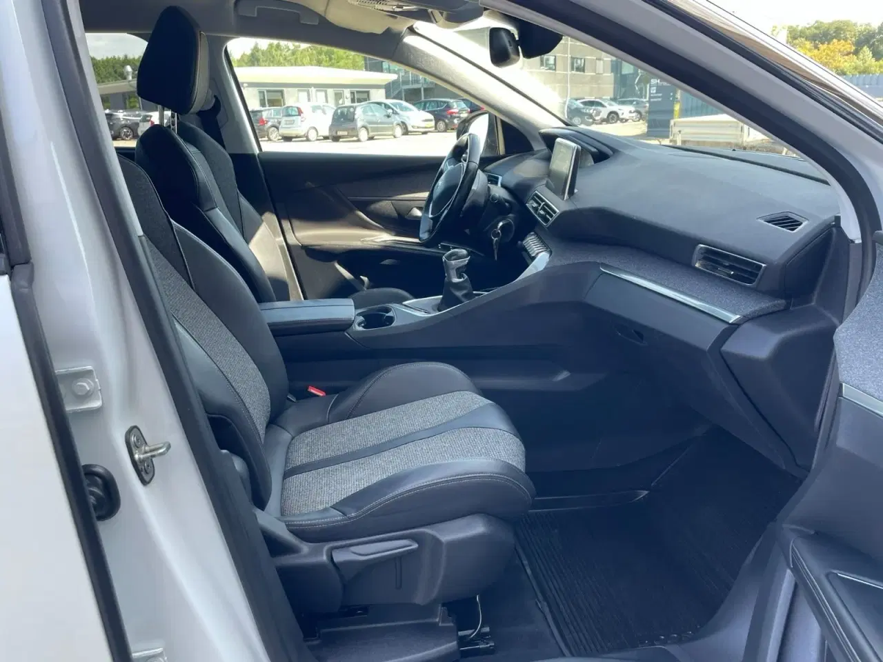 Billede 14 - Peugeot 5008 1,5 BlueHDi 130 Allure 7prs