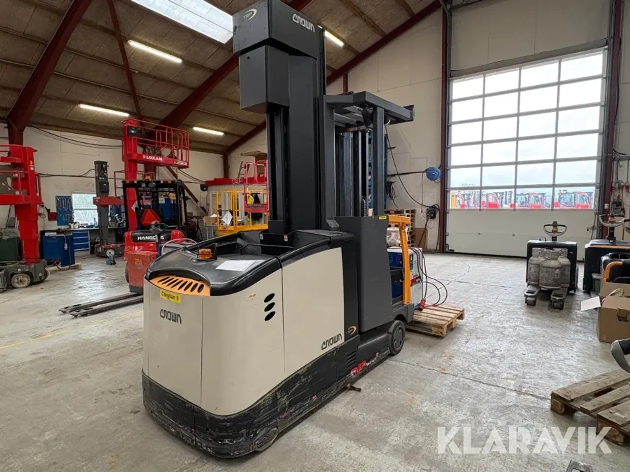 Billede 5 - Smalgangstruck Crown TSP6000-1.0 med lader