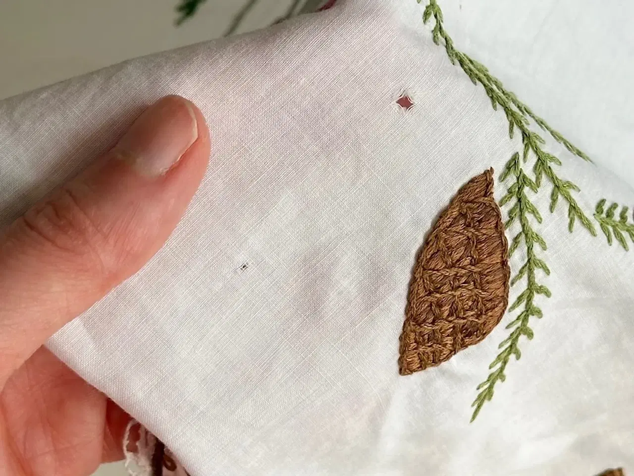 Billede 6 - Antik julebordløber m kniplinger, 40 x 90 cm