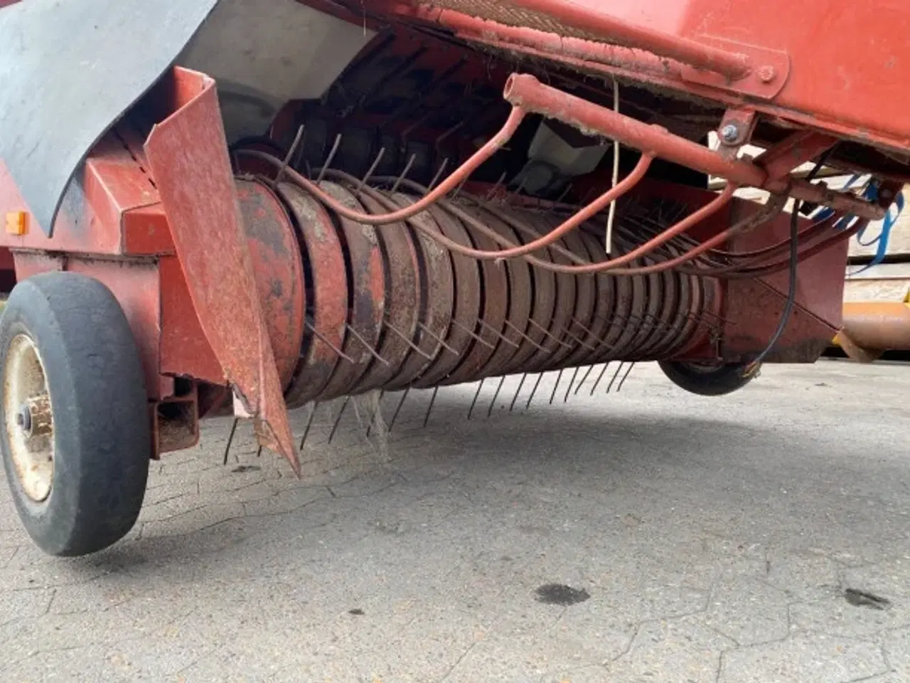 Billede 4 - Hesston 4700 Sælges i dele/For parts