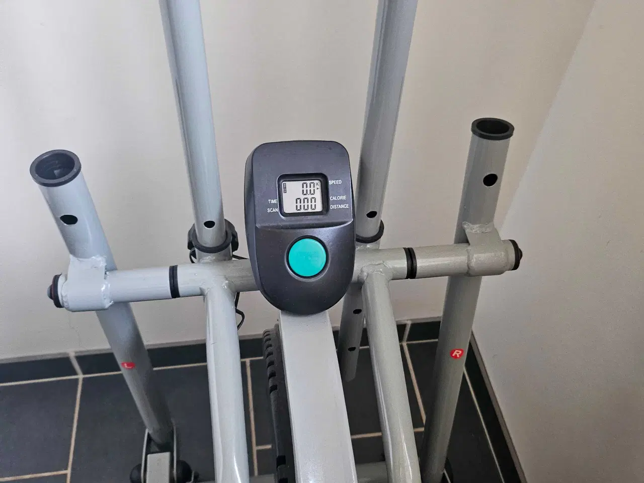 Billede 2 - Crosstrainer 2-i-1 fra Tectake 🚨