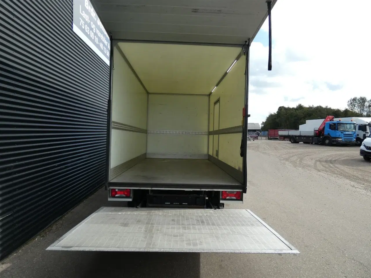 Billede 8 - Iveco Daily 35S16 4100mm 2,3 D m/Alukasse med lift Hi-Matic 156HK Ladv./Chas. 8g Aut.