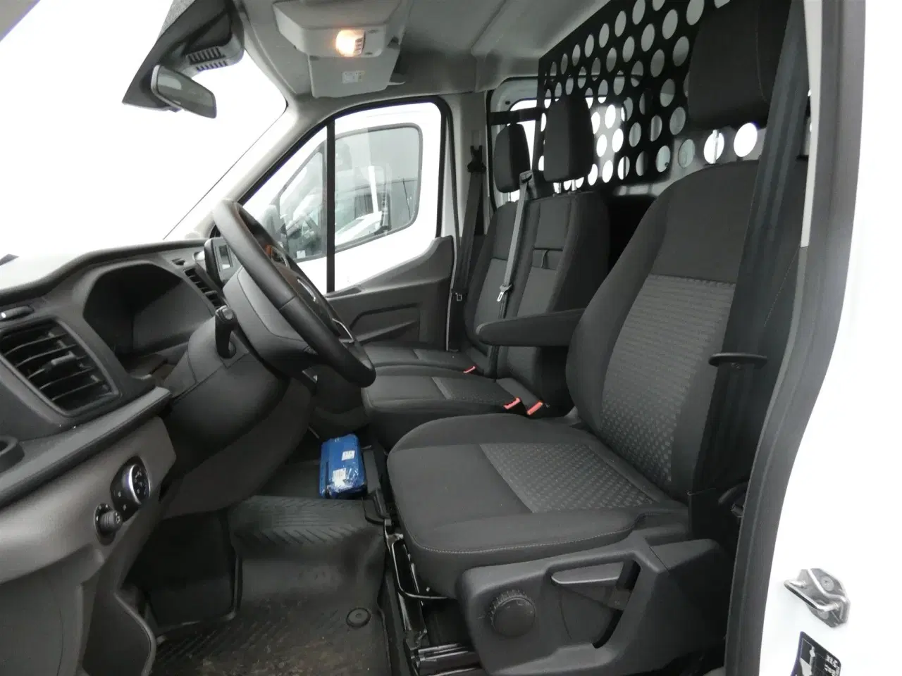 Billede 8 - Ford Transit 350 L3H1 2,0 TDCi Trend 130HK DobKab 6g