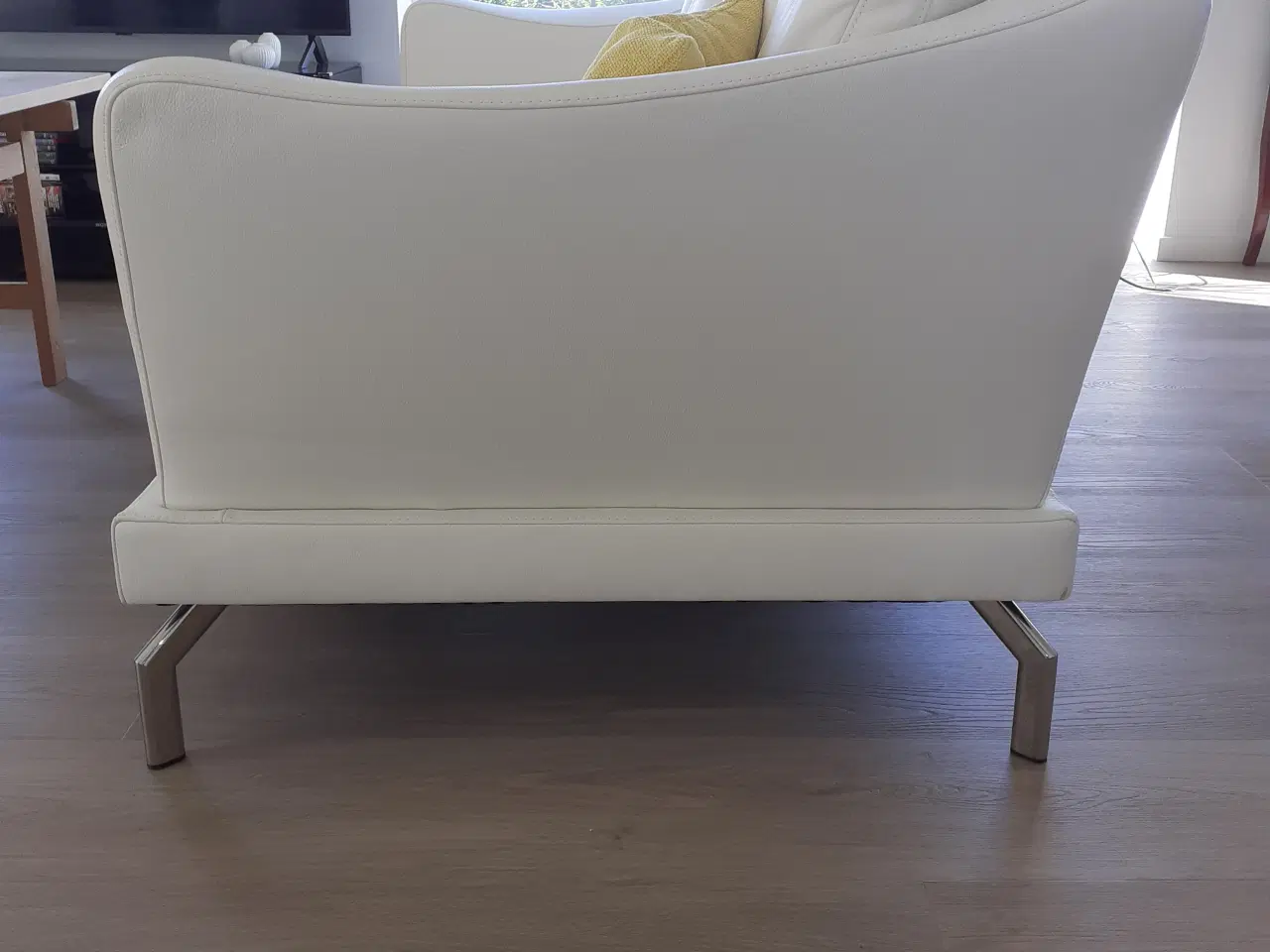 Billede 4 - Hvide lædersofaer 2,5 / 3,5 pers.