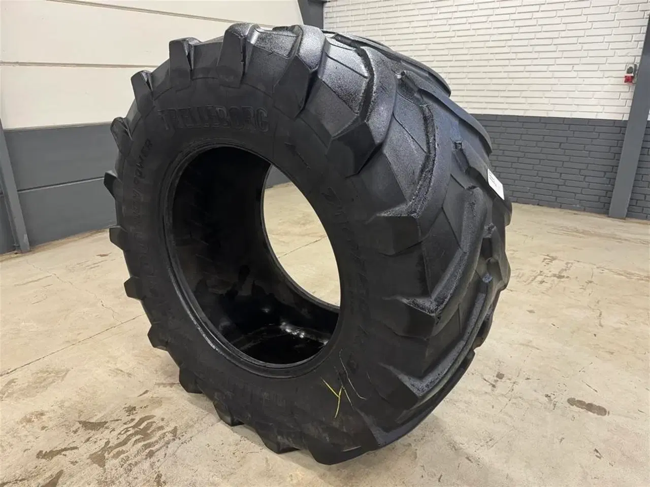 Billede 1 - Trelleborg 710/60 R34