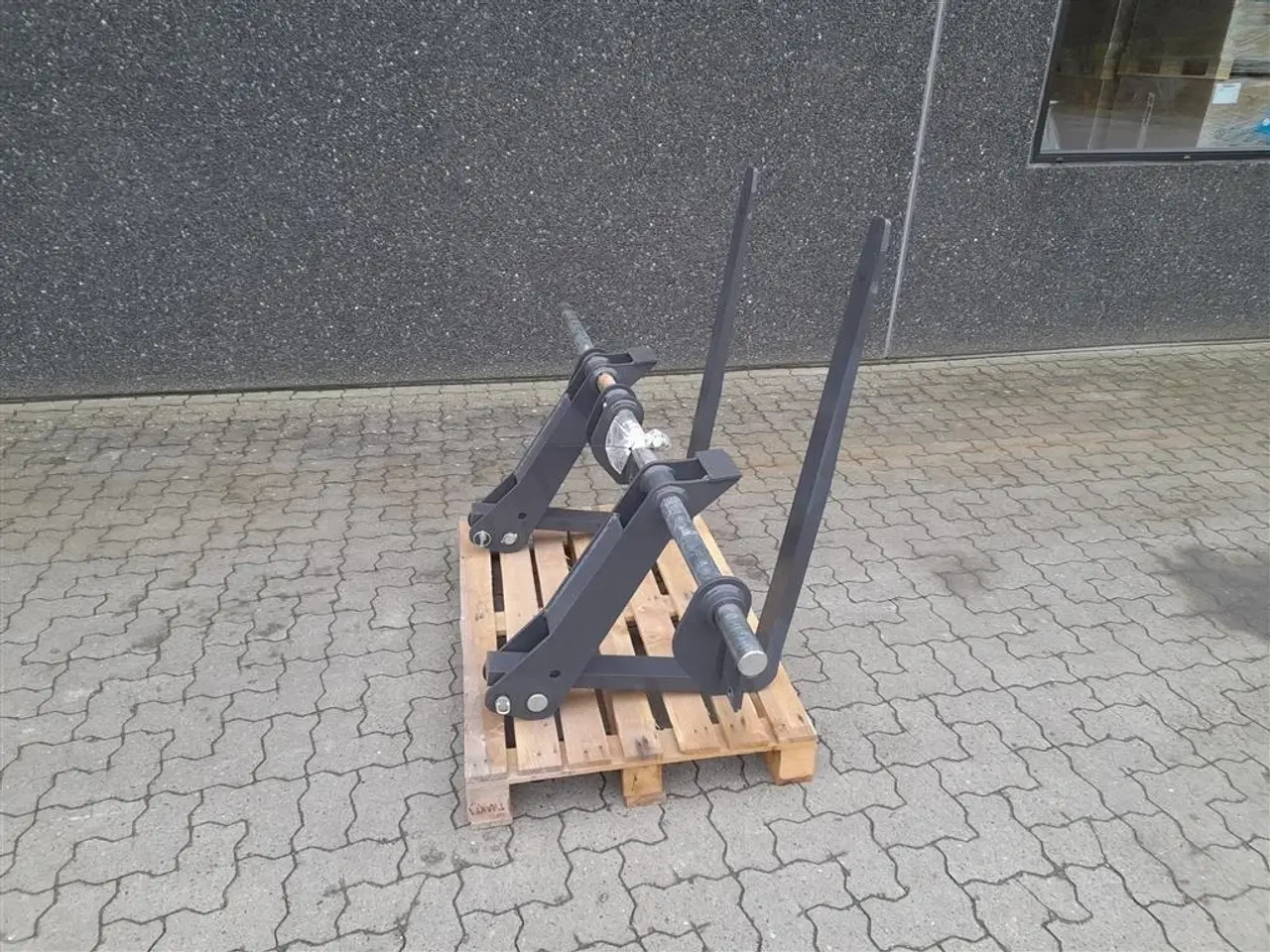 Billede 1 - - - - Til 4 i en skovl