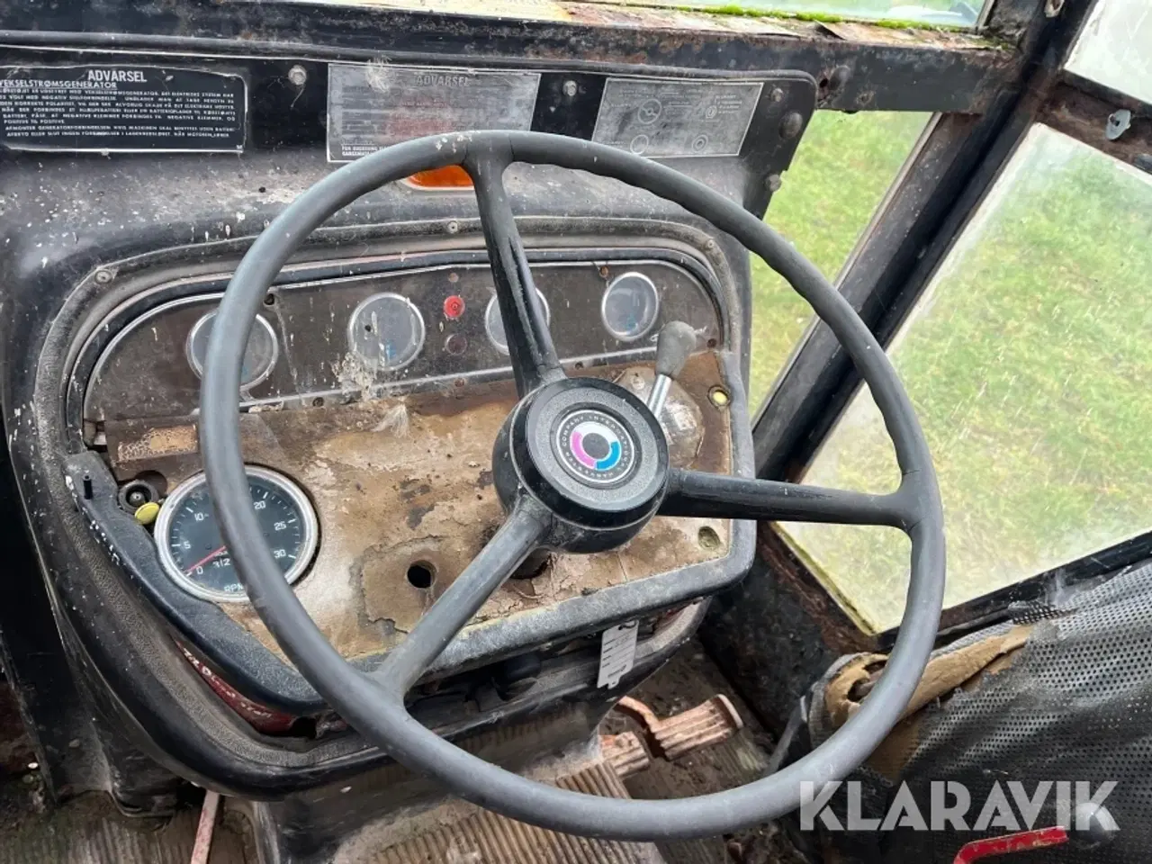 Billede 7 - Veterantraktor International 574 med byggelift