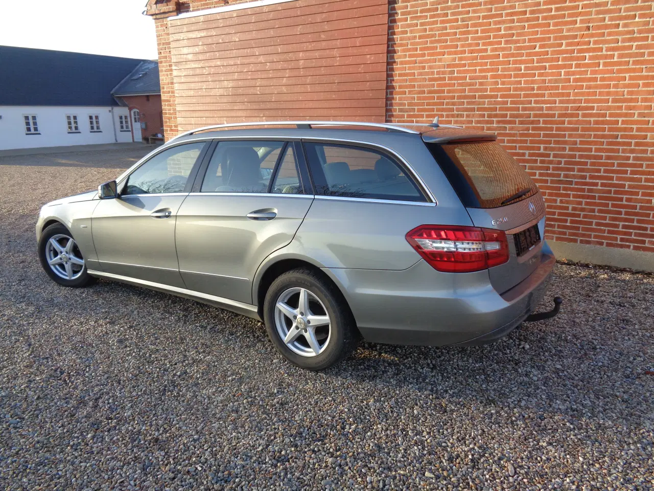 Billede 2 - Sælges denne skønne Mercedes E 250