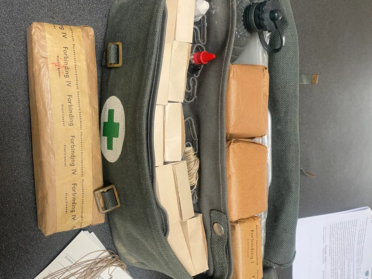 Billede 4 - Civilforsvarsstyrelsen Forbindingsæske A Model 196