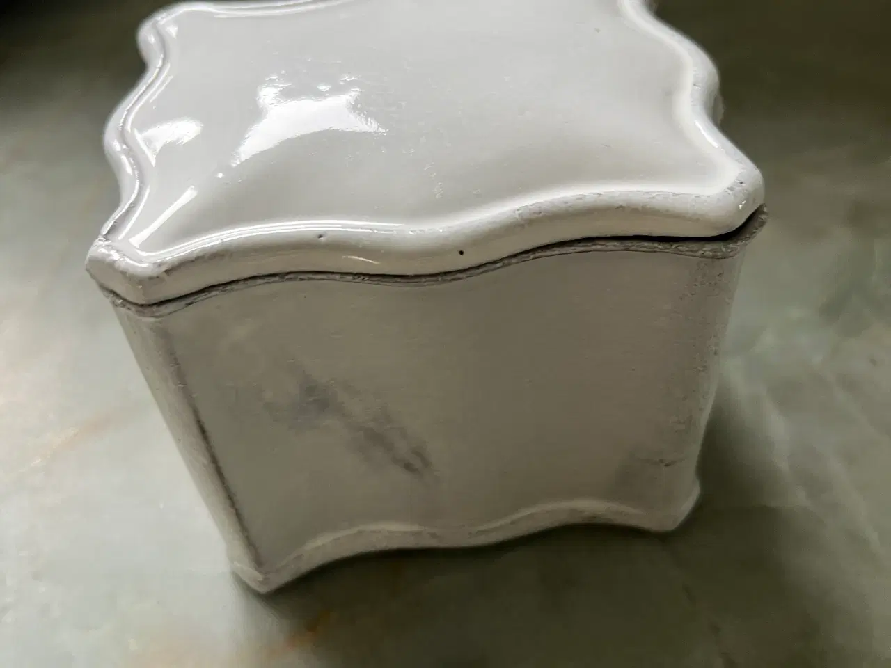 Billede 3 - Astier de Villatte æske med låg