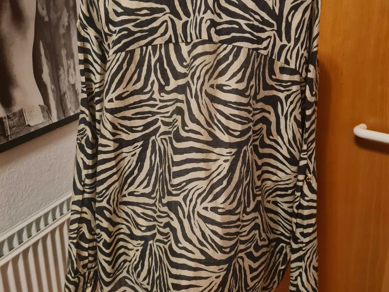 Billede 8 - Zizzi skjorte i str M 46-48