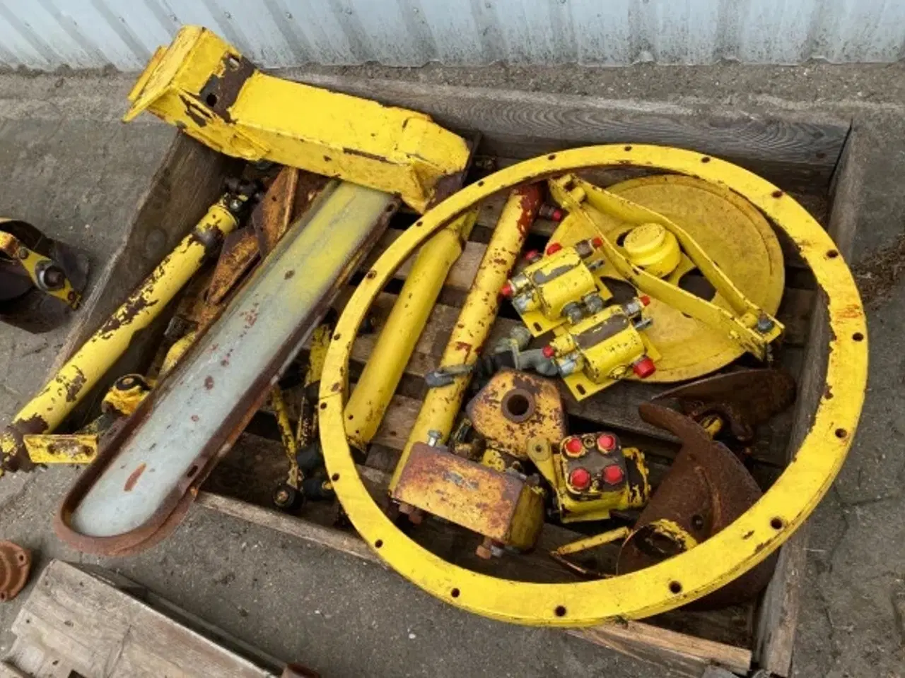 Billede 3 - New Holland 8080 Dele til Export