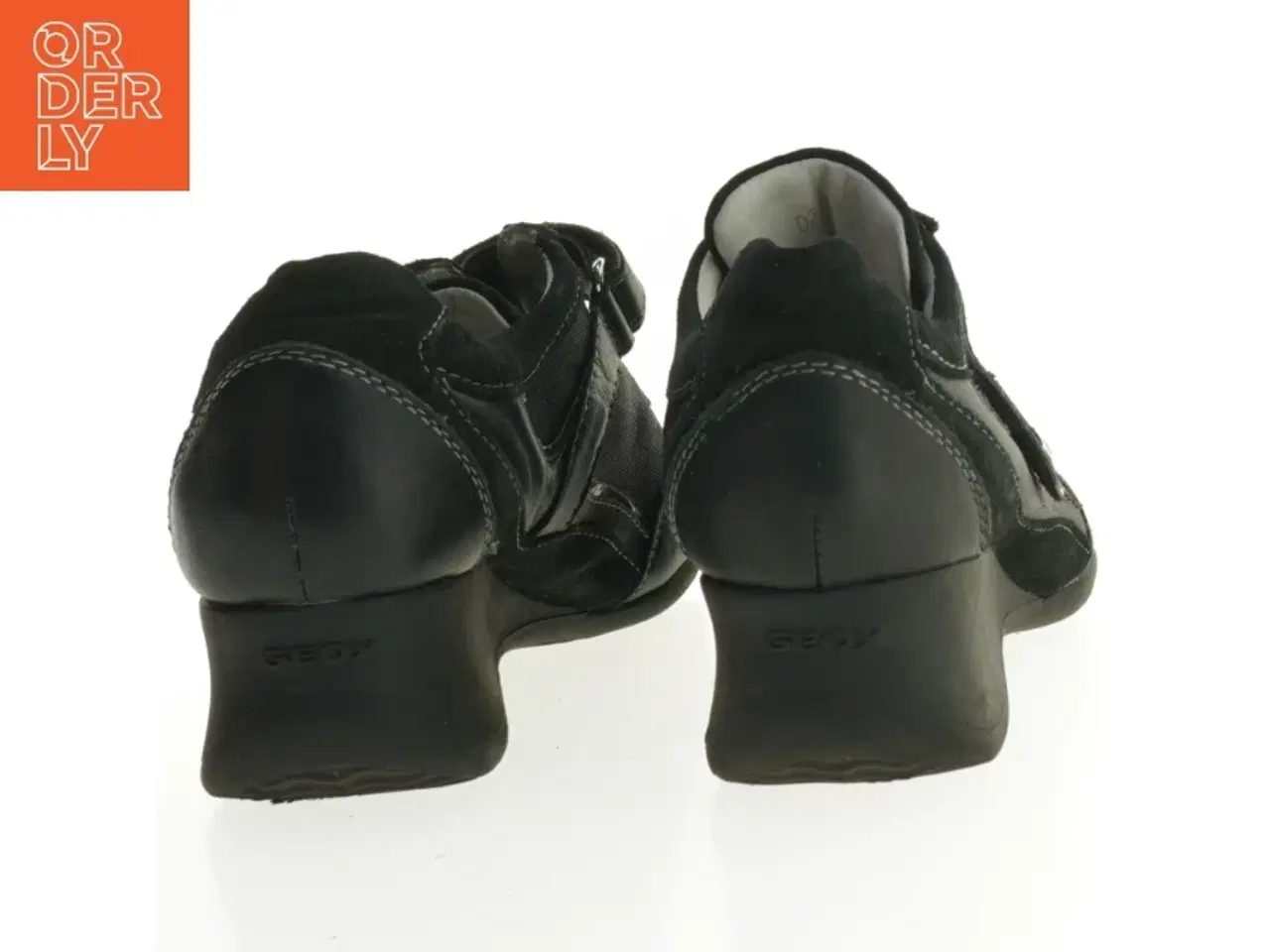 Billede 3 - Sorte lædersko med velcro fra Geox (str. 36,5)