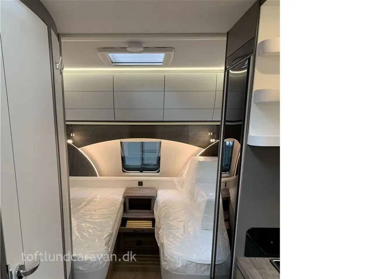 Billede 11 - 2025 - Hobby Excellent Edition 495 UL   Mest populære vogn med enkeltsenge. NY 2025 MODEL, NU PÅ LAGER, klar til omgående levering.