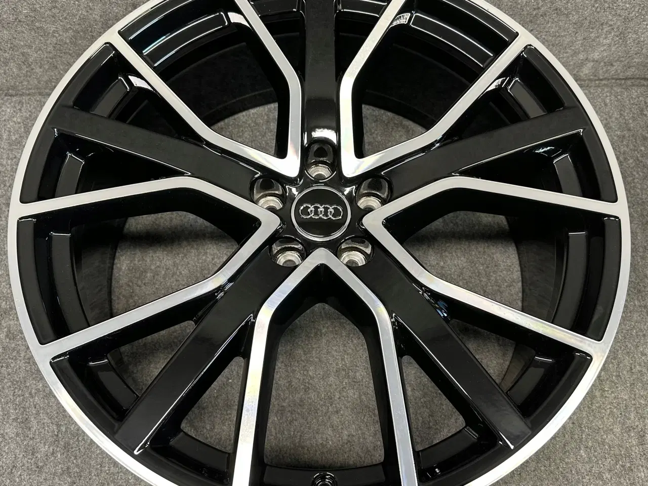 Billede 2 - ALUFÆLGE AUDI A7 C8 4K8 21"