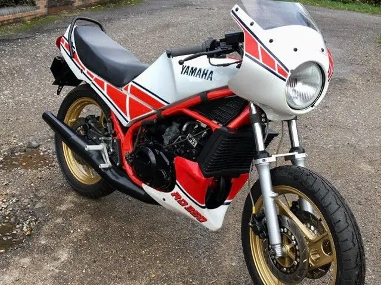 Billede 1 - Købes Yamaha Rd 350 kåbe 