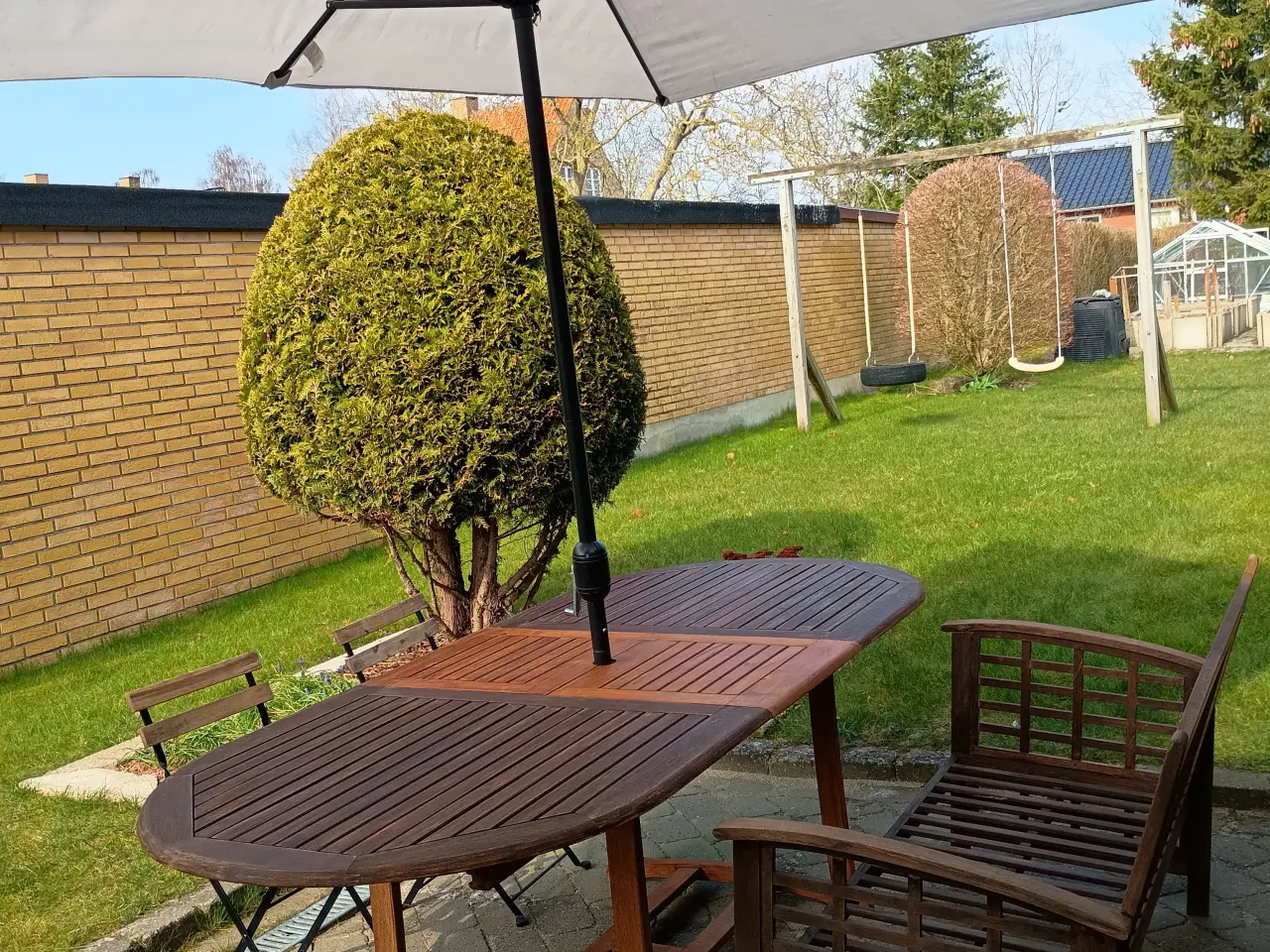 Billede 5 - Havemøbler, bord teak, bænk, cafebord,parasol