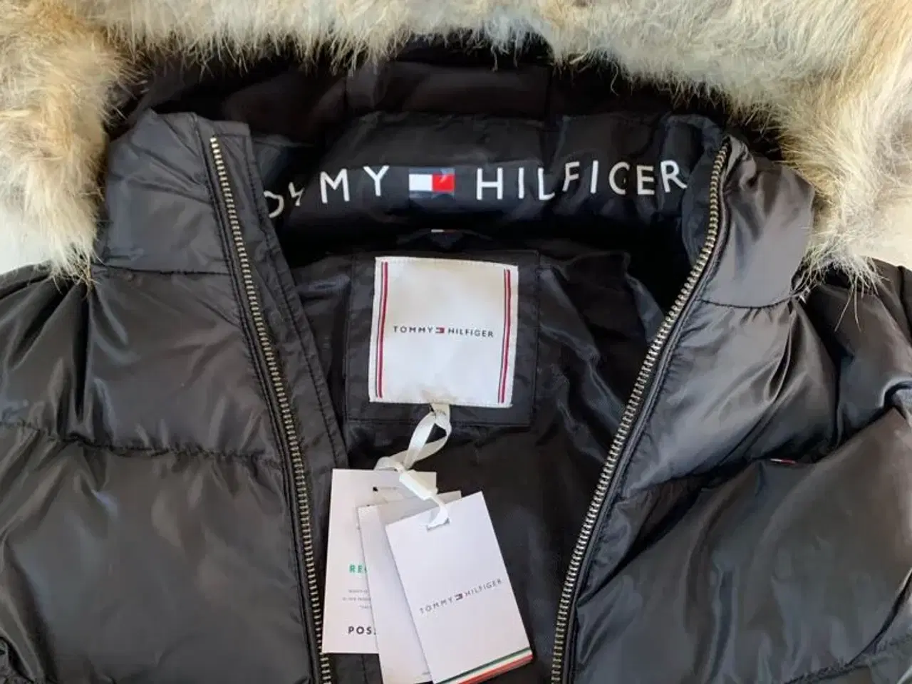 Billede 3 - Tommy Hilfiger pige vinterjakke