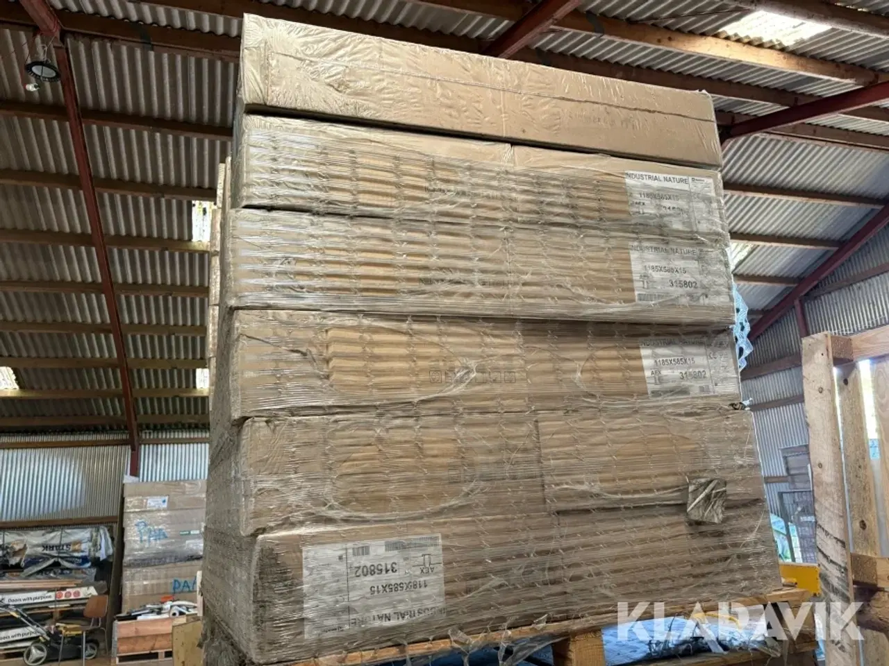 Billede 10 - Akustik- og loftsplader Rockfon Industrial Nature stenuld 233,4 m2 2 paller (24 kasser)