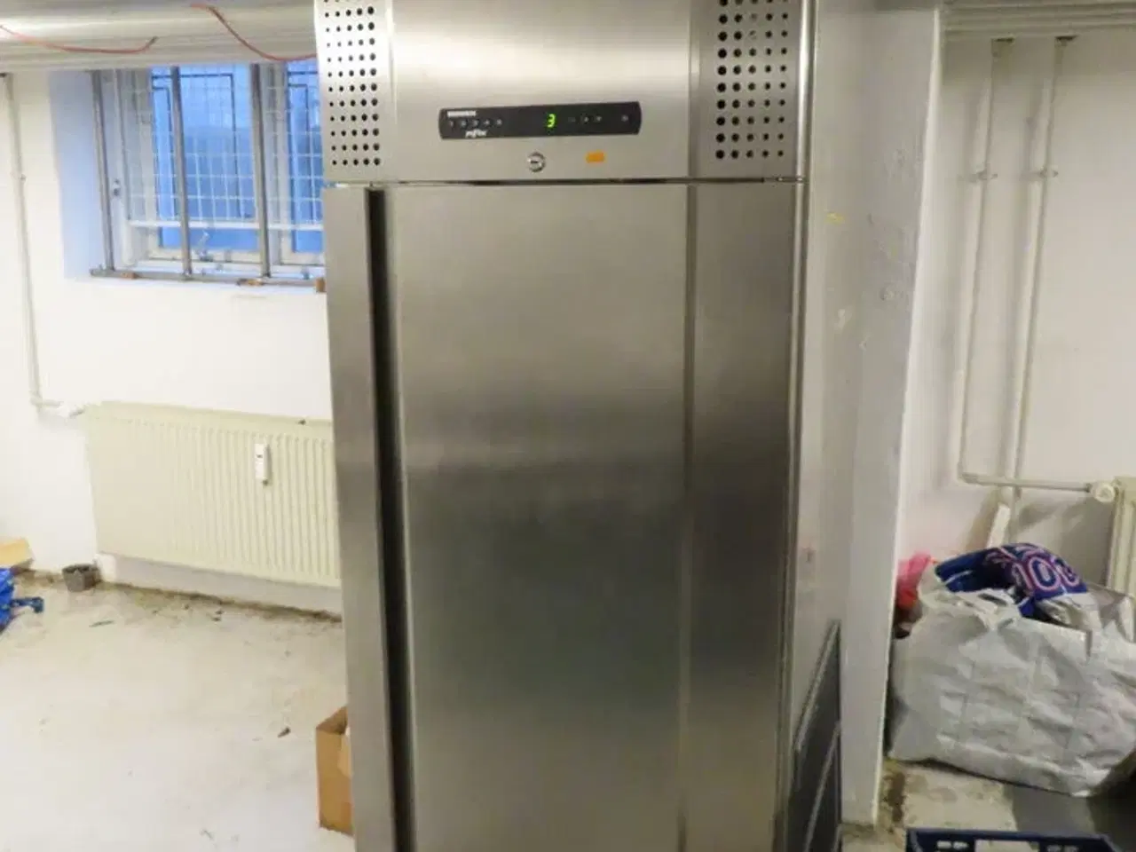 Billede 1 - Industrikøleskab, GRAM PLUS K 600 RCG BRØNN