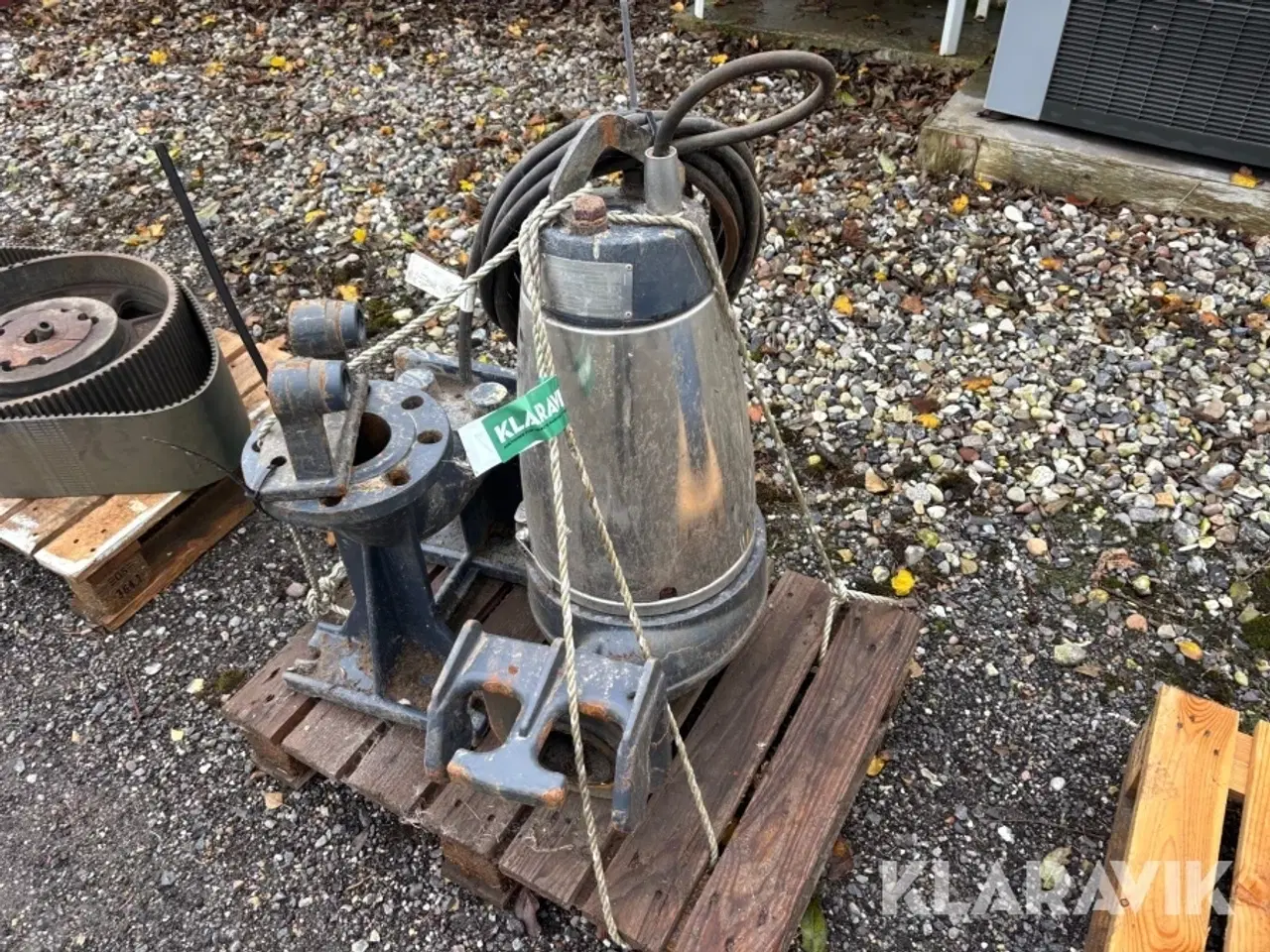 Billede 1 - Pumpe Grundfos SEV.82.80.22.2.50B med fod