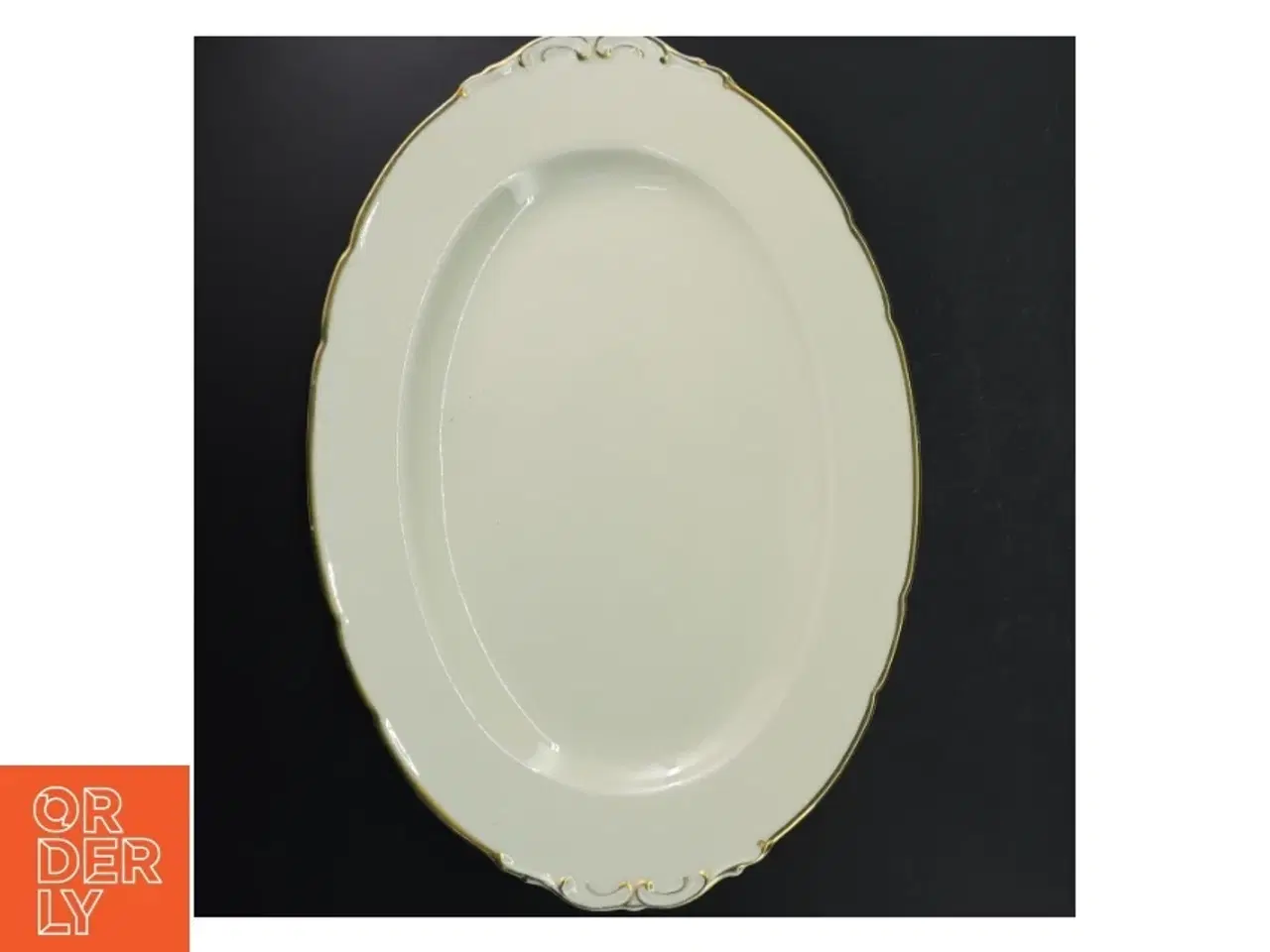 Billede 1 - Hvidt ovalt serveringsfad fra KPM (str. 40 x 29 cm)