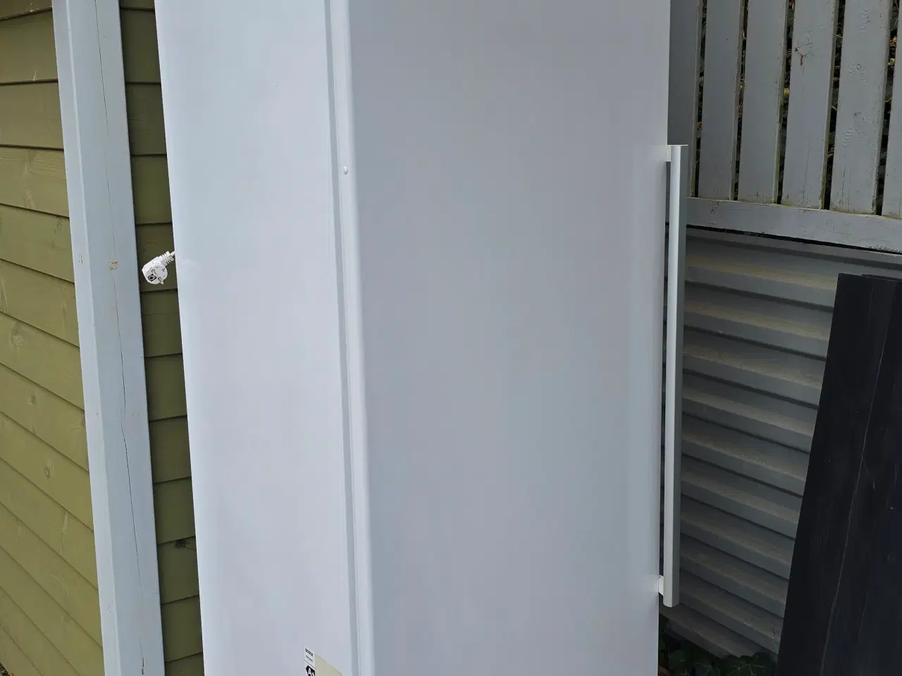 Billede 2 - Køleskab ca 10 gammel.