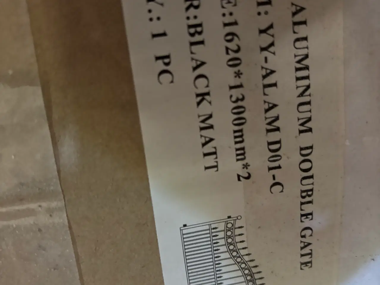 Billede 2 - Port til indkørslen 