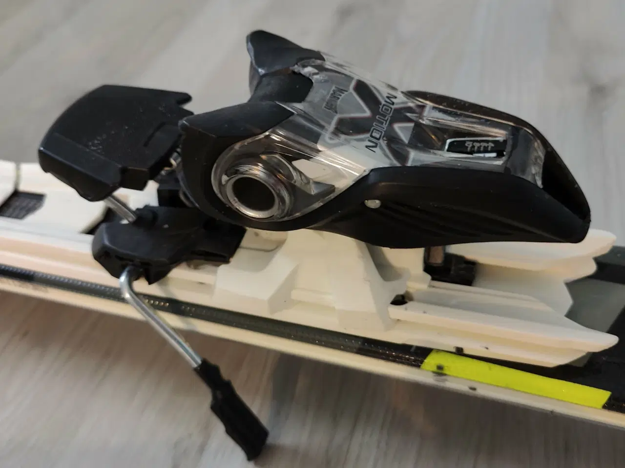 Billede 4 - Völkl Racetiger SC Black UVO Ski med VMotion