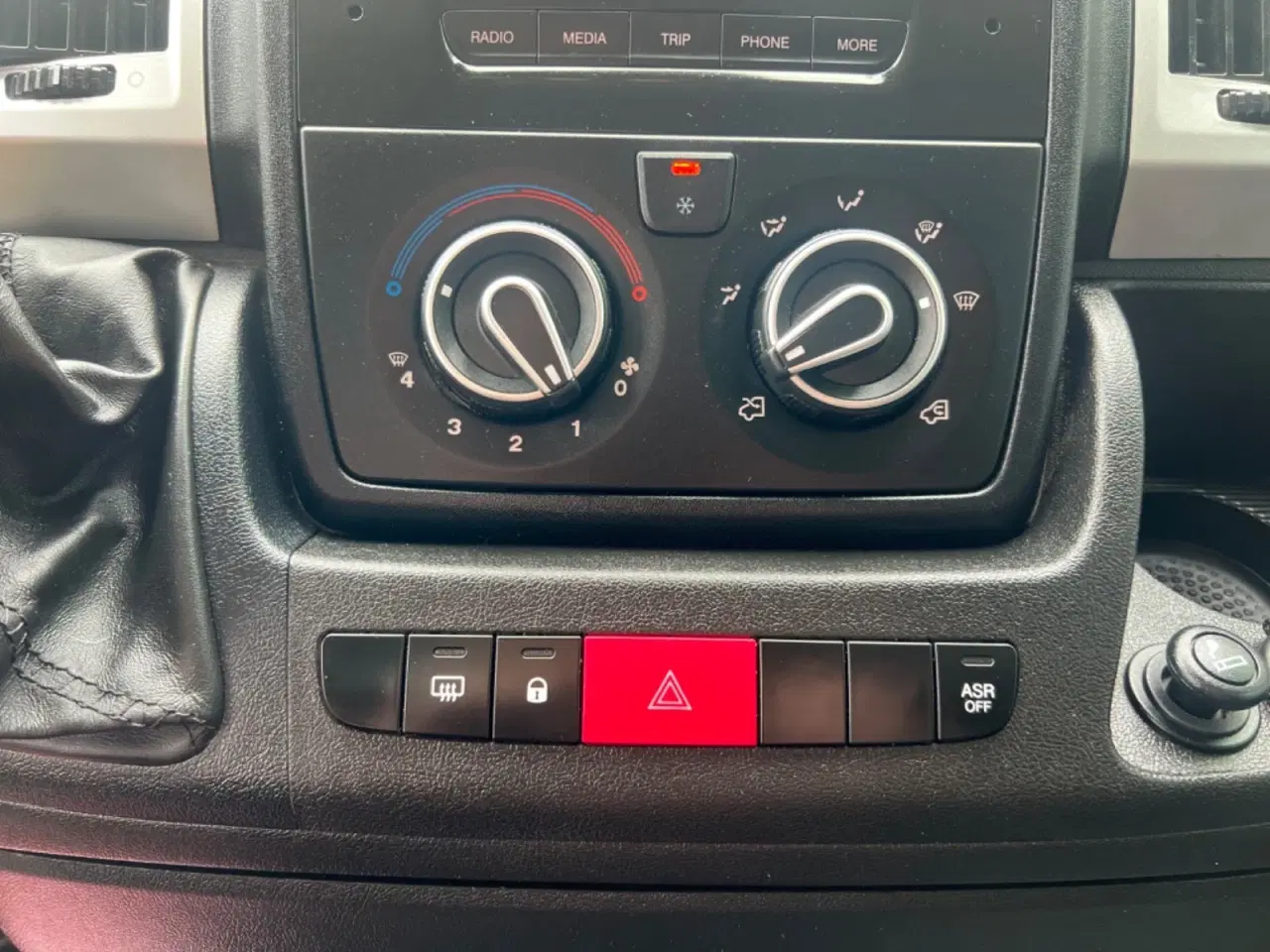 Billede 18 - Peugeot Boxer 333 2,2 BlueHDi 165 L2H1 Premium