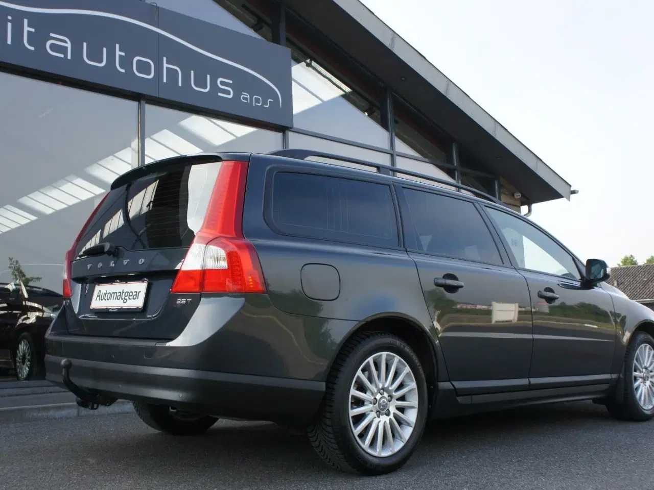 Billede 5 - Volvo V70 2,5 T Momentum aut.