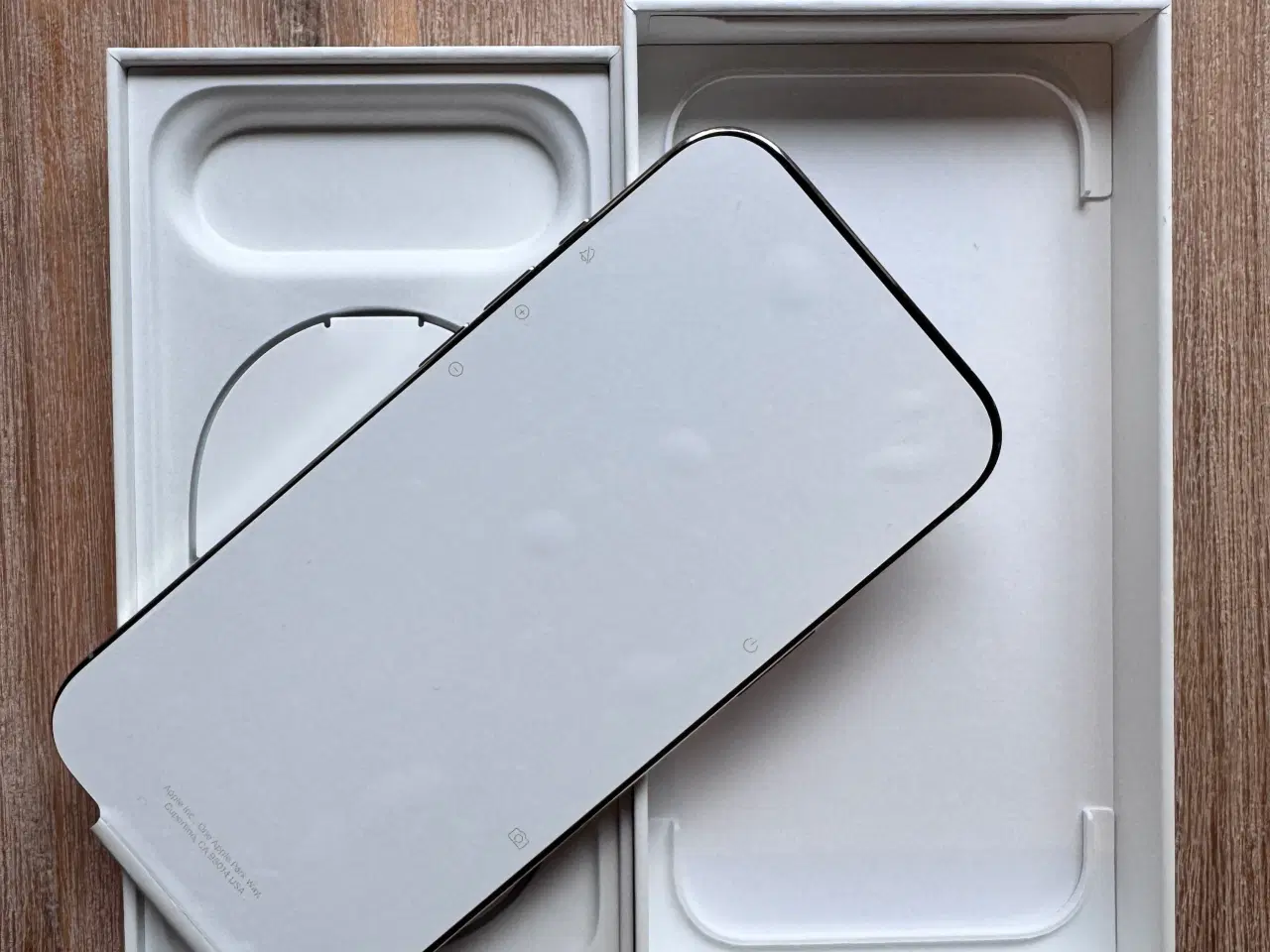 Billede 2 - iPhone 17 Air, 256GB Lightguld