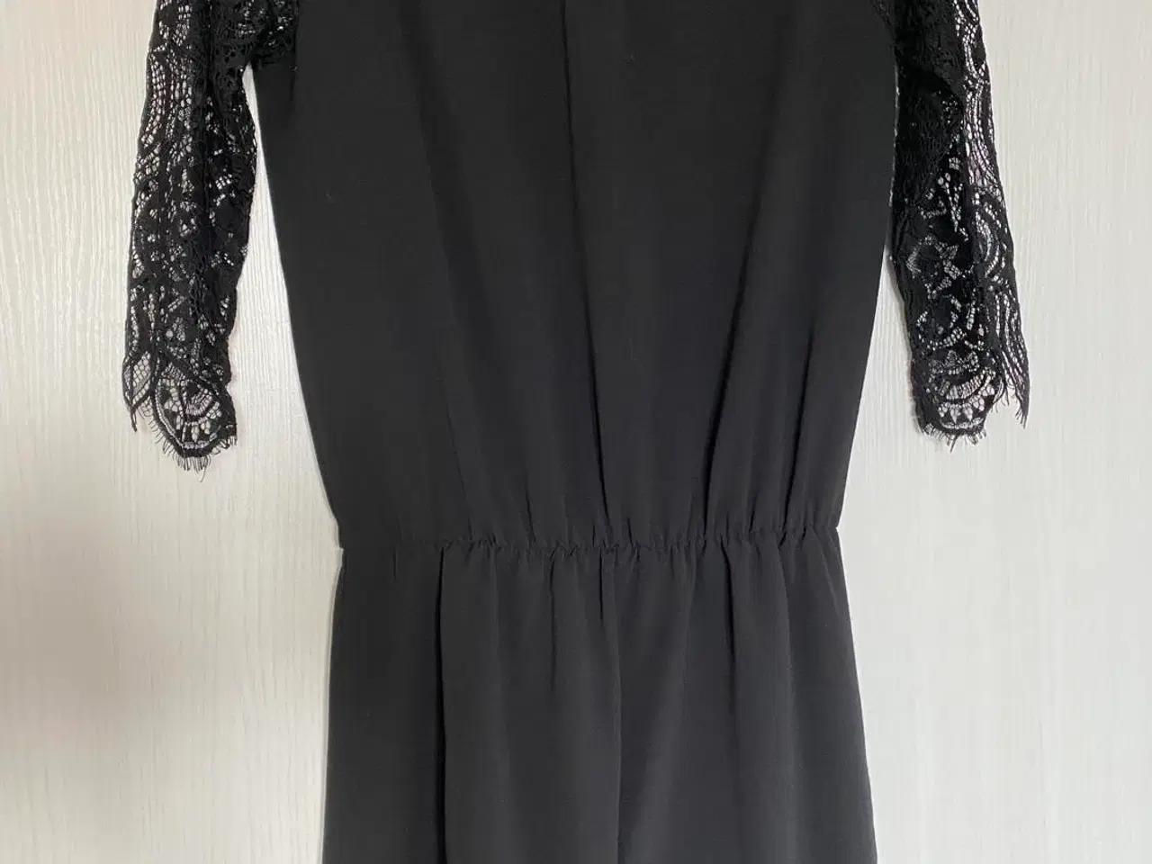 Billede 1 - Neo Noir kjole sælges