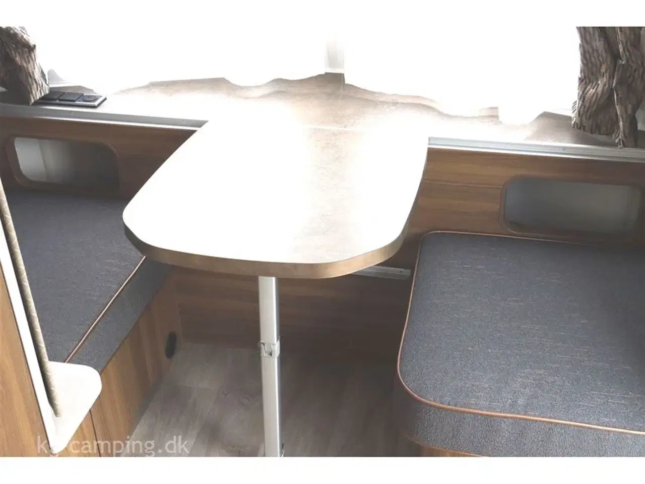 Billede 10 - 2023 - Eriba Touring 542 Legend   TILBUD nu nedsat med kr. 23.400,- | Populær rejsevogn. Spækket med ekstraudstyr!