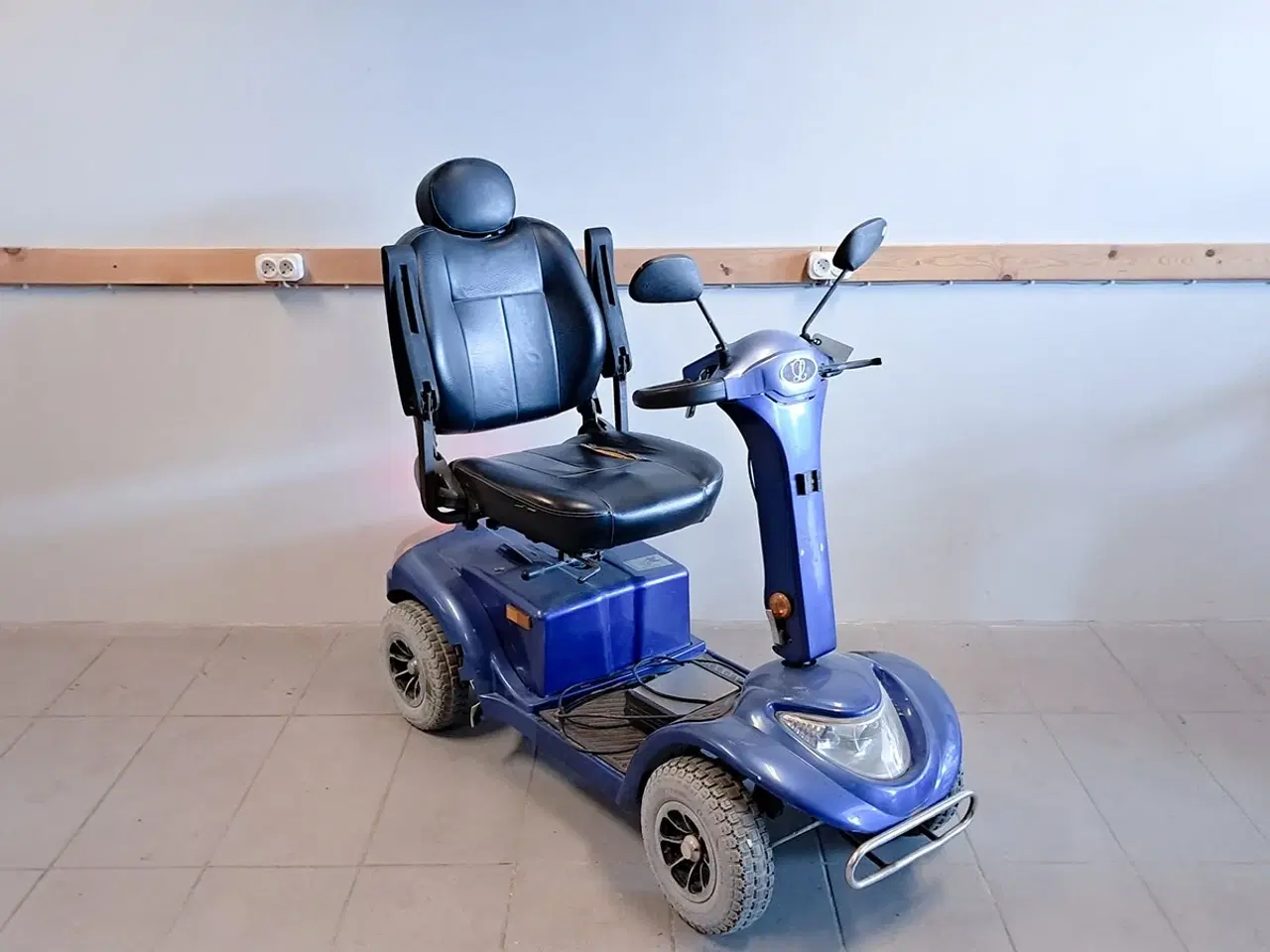 Billede 1 - LM-500 blå