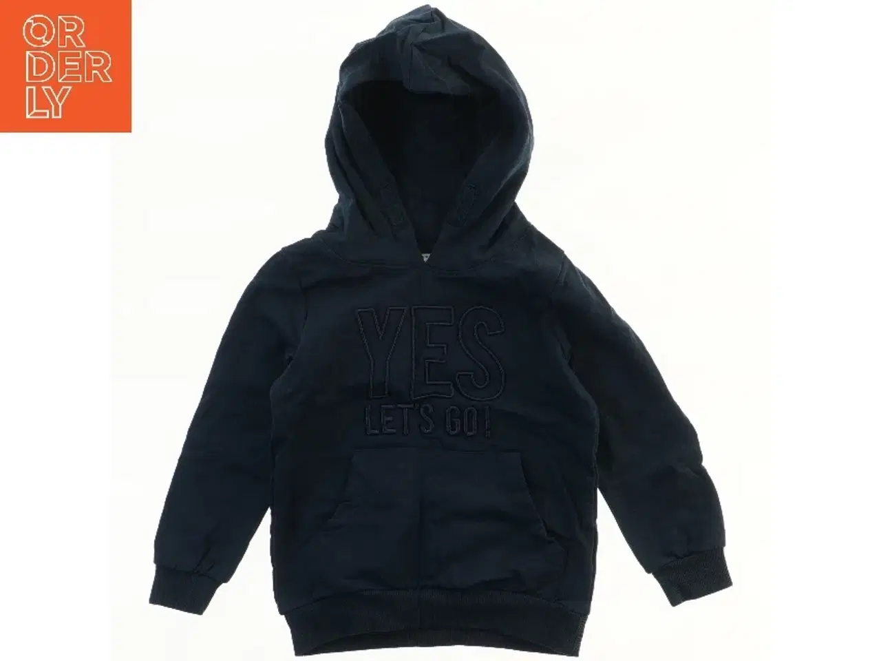 Billede 1 - Hættetrøje med tekst fra Name It (str. 104)