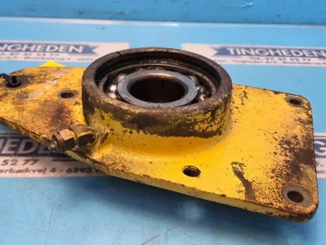 Billede 8 - New Holland TX34 Flangleje 439607