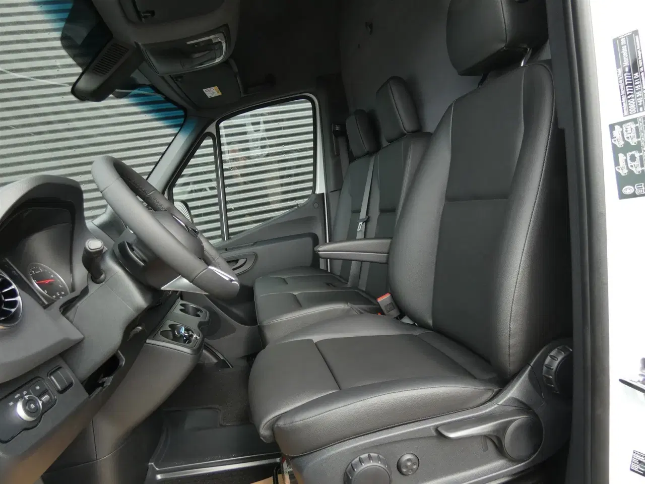 Billede 11 - Mercedes-Benz Sprinter 319 2,0 CDI A2 Select 4X4 9G-Tronic 190HK Van 9g Aut.