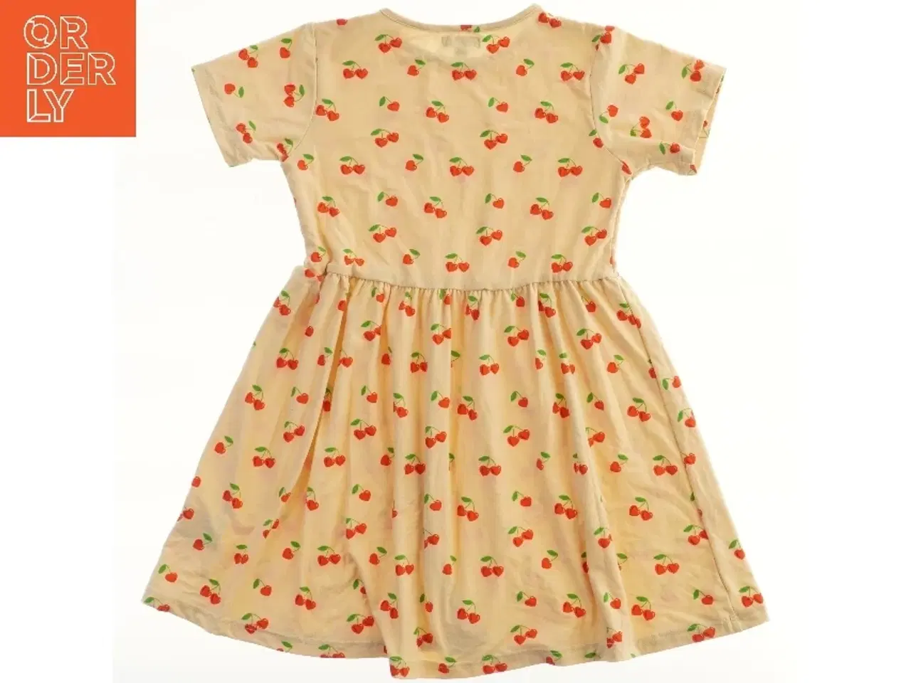 Billede 1 - Børnekjole med kirsebærmønster fra LIBERTÉ Essentiel (str. 110)