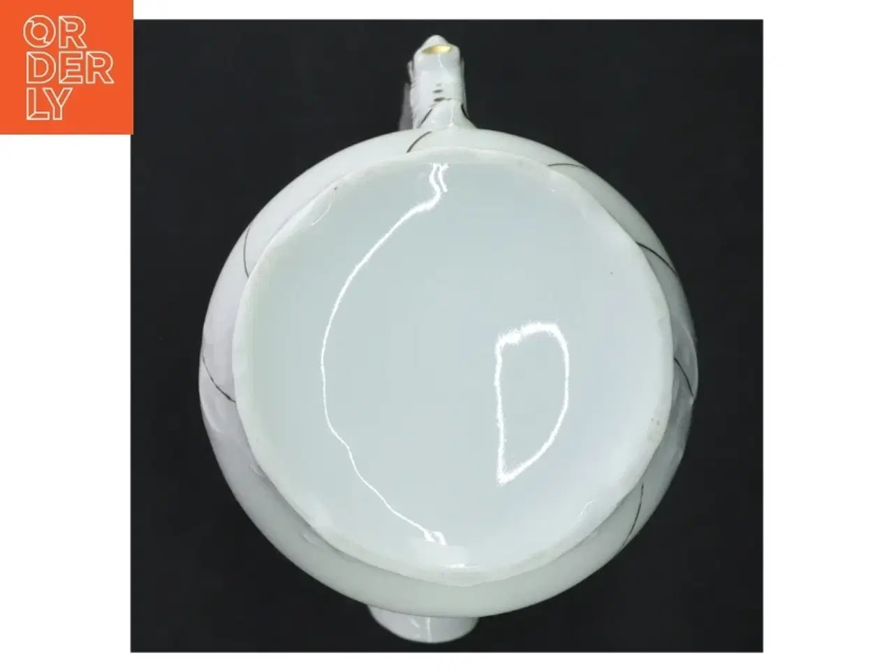 Billede 4 - Porcelænskande med gulddetaljer (str. 24,5 cm)