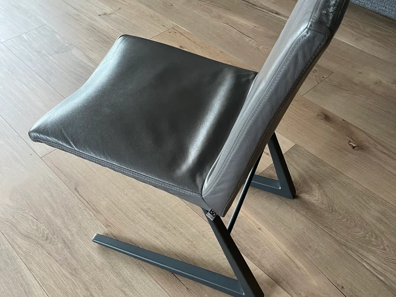 Billede 4 - 6 læder stole fra Boconcept 