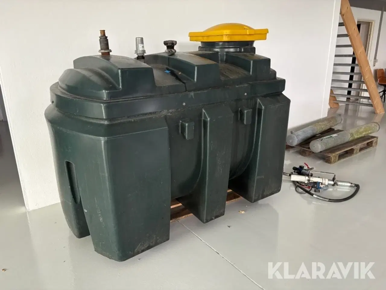 Billede 3 - Tank til spildolie Kingspan Miljøcontainere A/S 0.Z 1300 med pumpe